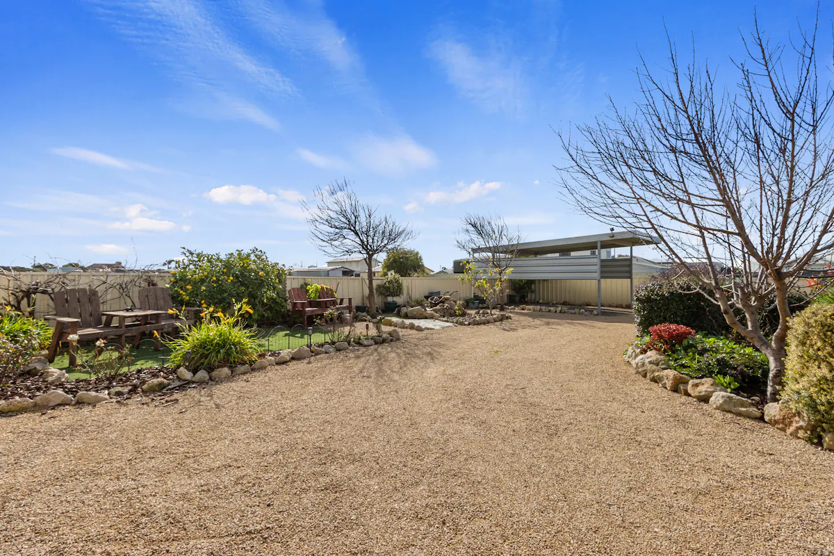7 Dart Close — photo 17 of 26