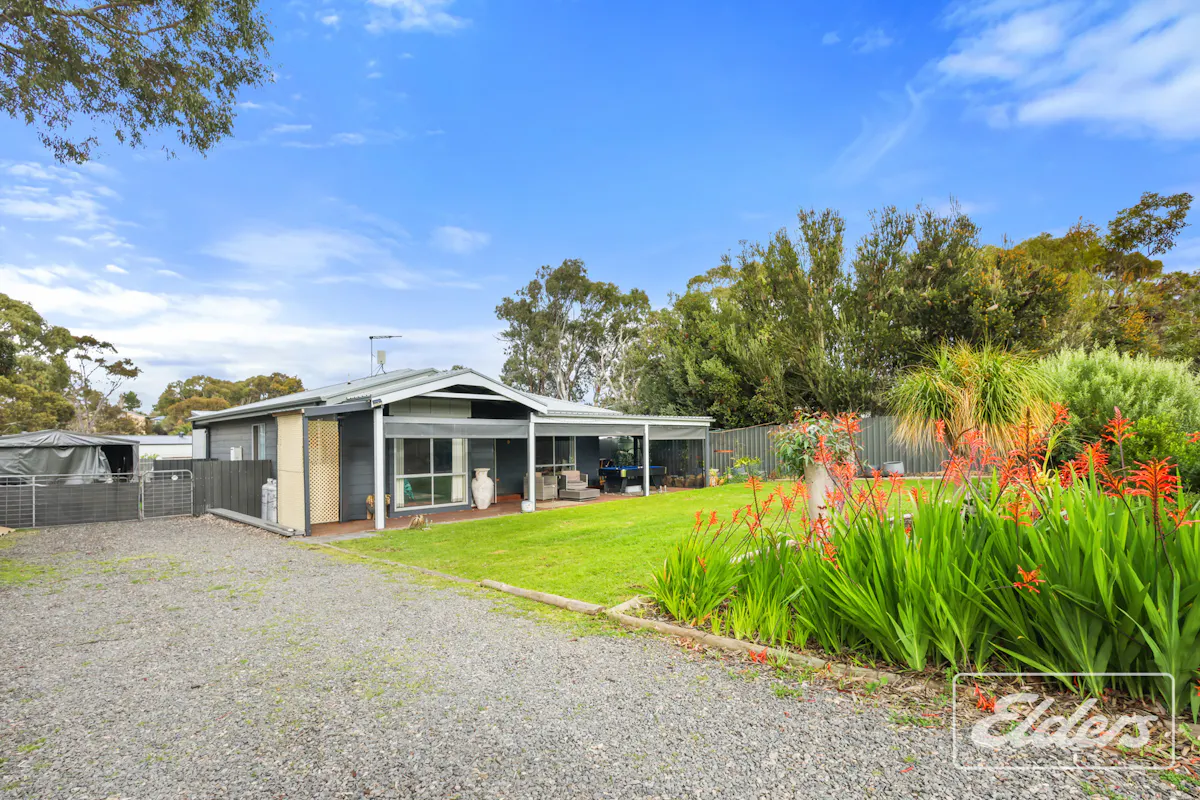 34 Alexandrina Drive — photo 17 of 30
