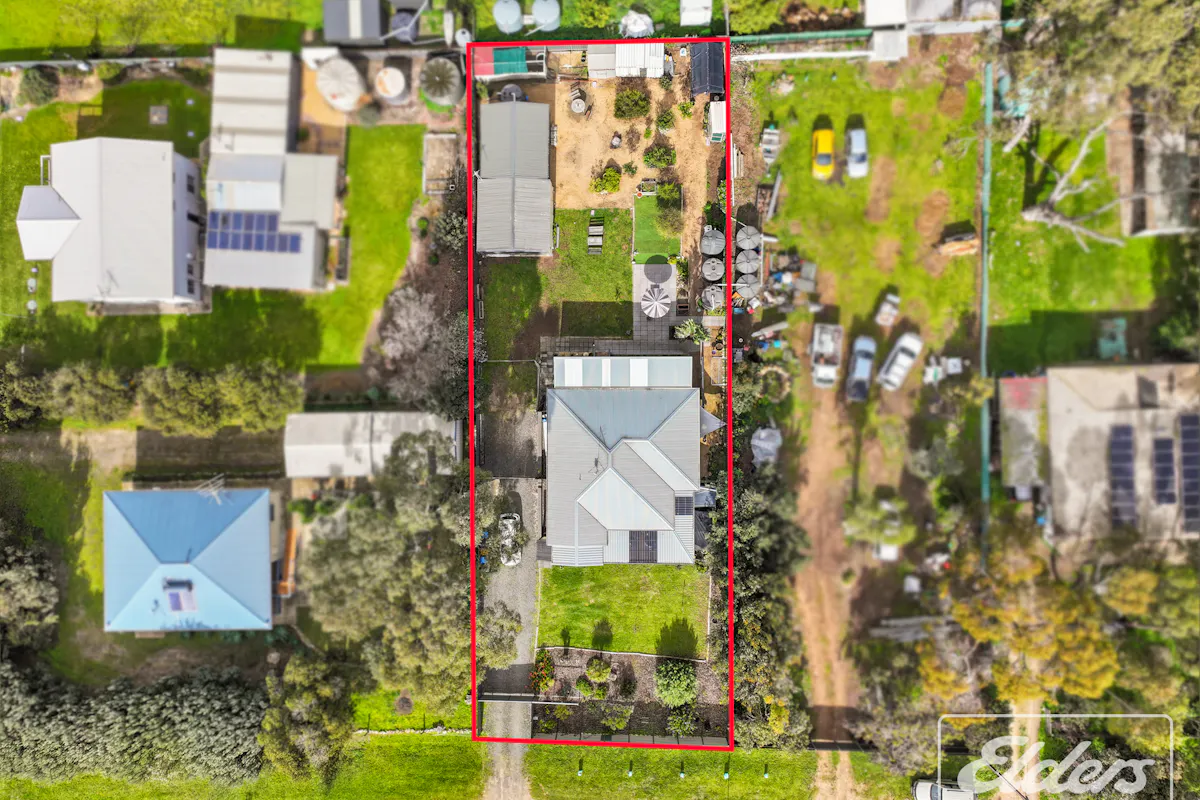 34 Alexandrina Drive — photo 16 of 30