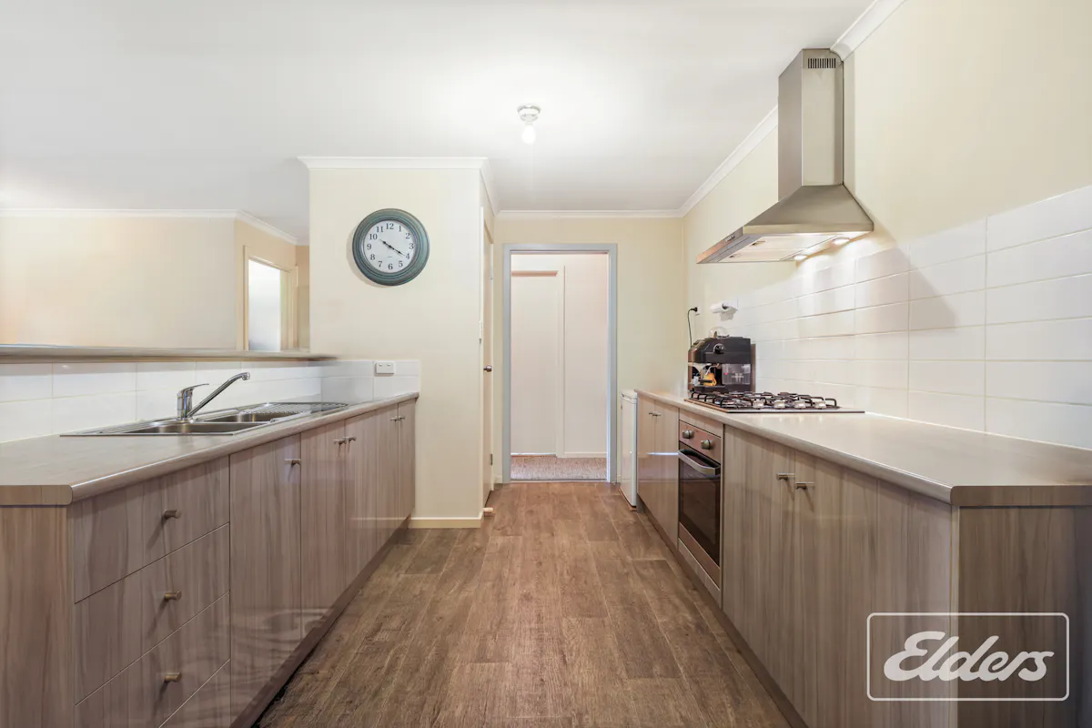 34 Alexandrina Drive — photo 6 of 30