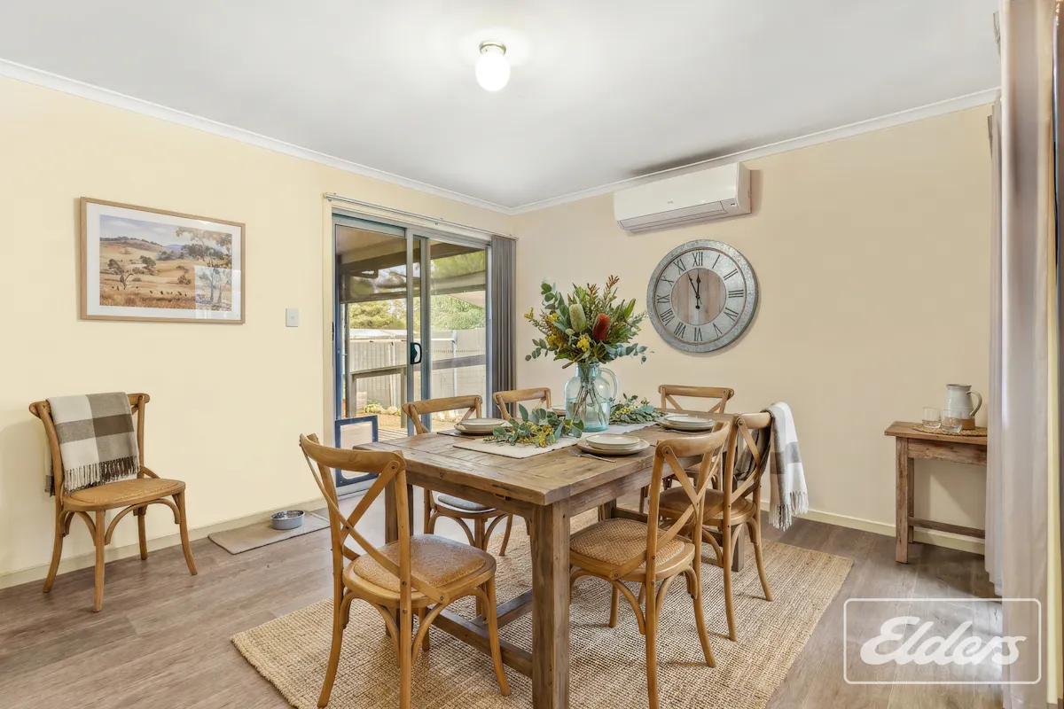 34 Alexandrina Drive — photo 5 of 30