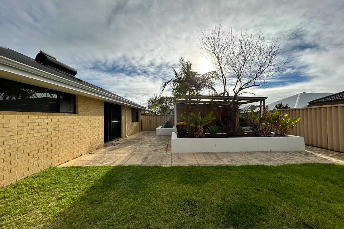 5 Eleanor Way — photo 12 of 12