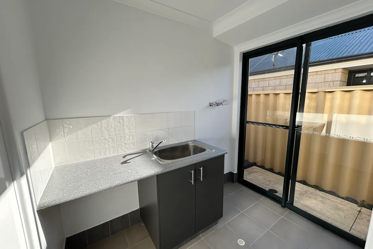 5 Eleanor Way — photo 8 of 12