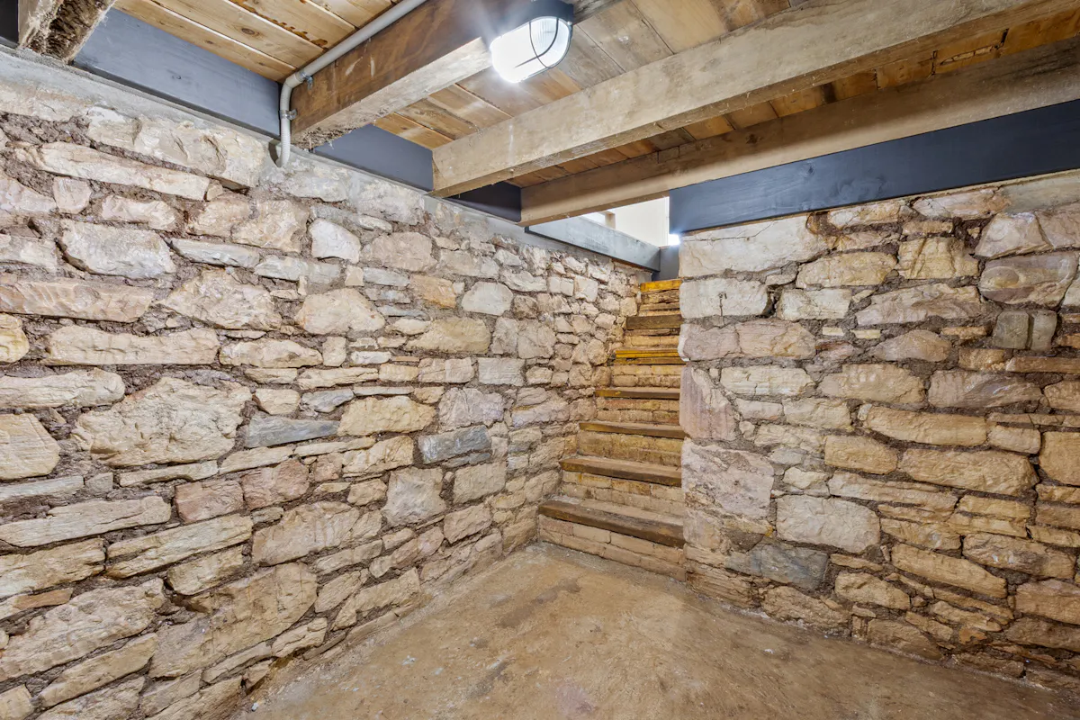 6 Francis Street — photo 16 of 27