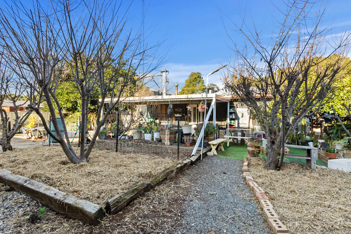 59 Railway Terrace West — photo 16 of 19