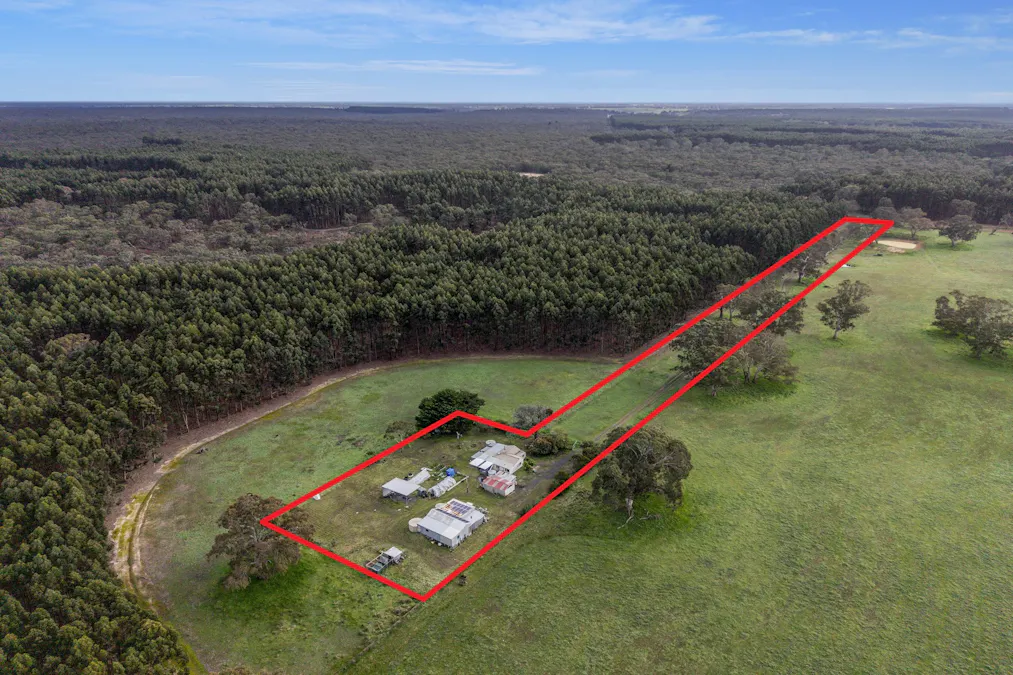 73 Chetwynd Tip Road, Chetwynd, VIC, 3312 - Image 1
