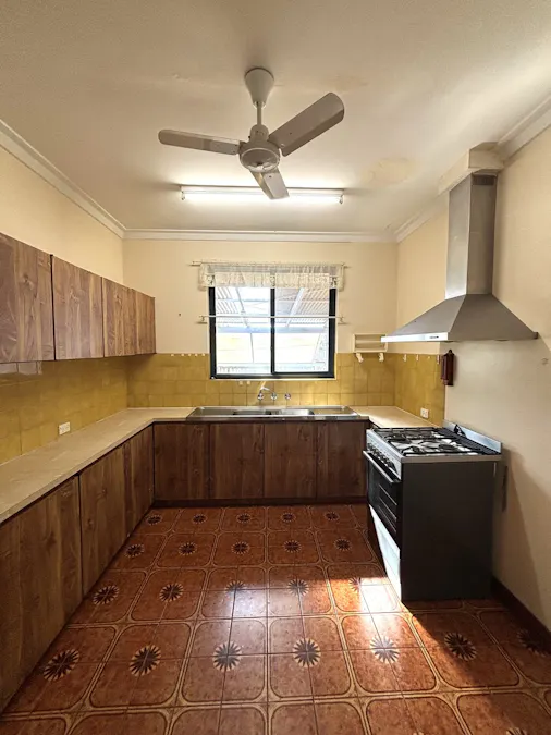 35 Crowther Street, South Carnarvon, WA, 6701 - Image 10
