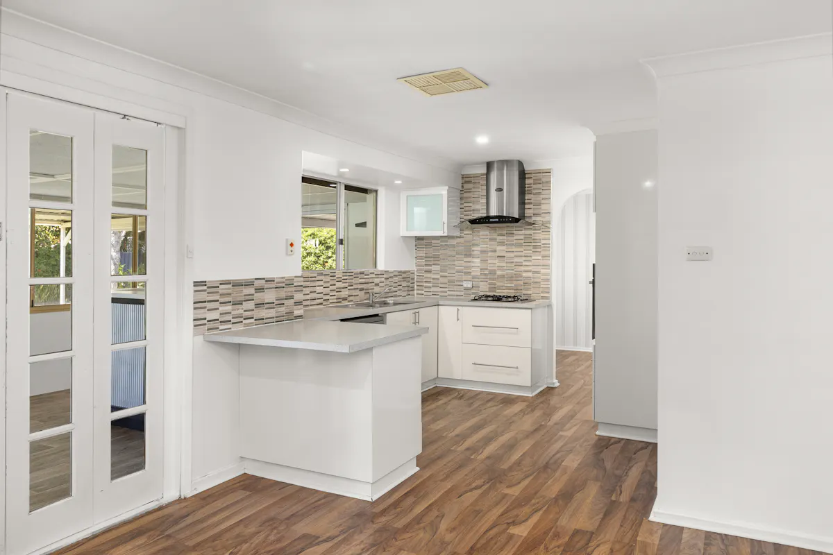 11 Gerrard Place — photo 8 of 25