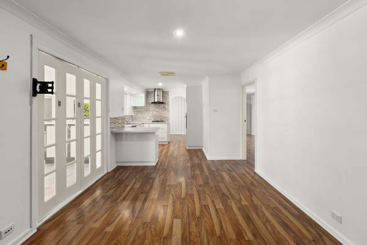 11 Gerrard Place — photo 9 of 25