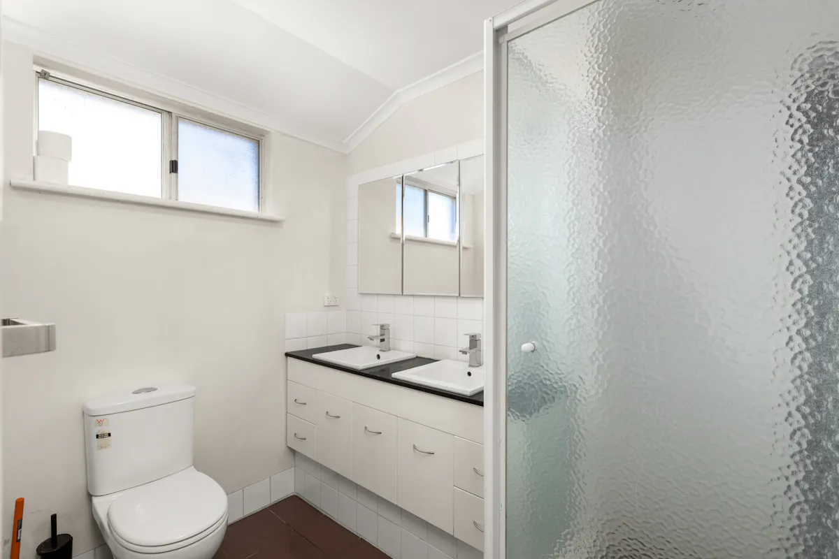 11 Gerrard Place — photo 11 of 25
