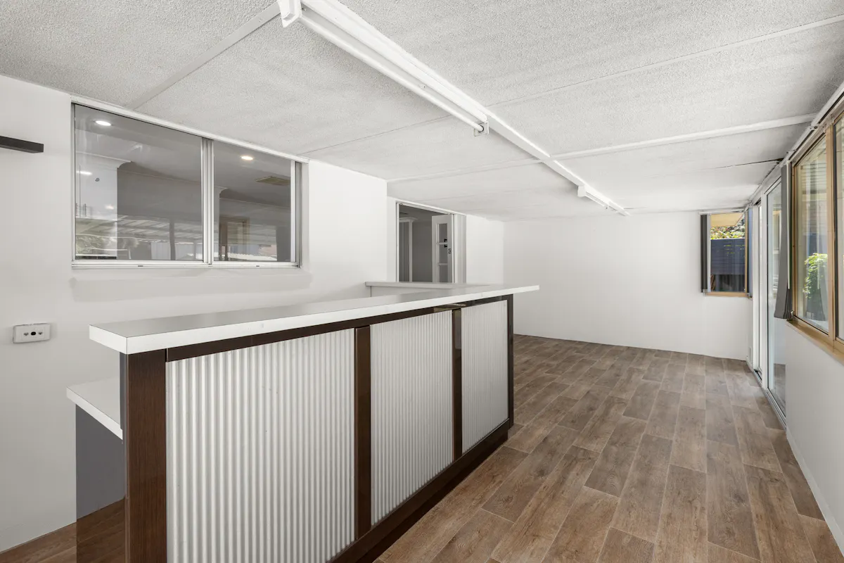 11 Gerrard Place — photo 16 of 25