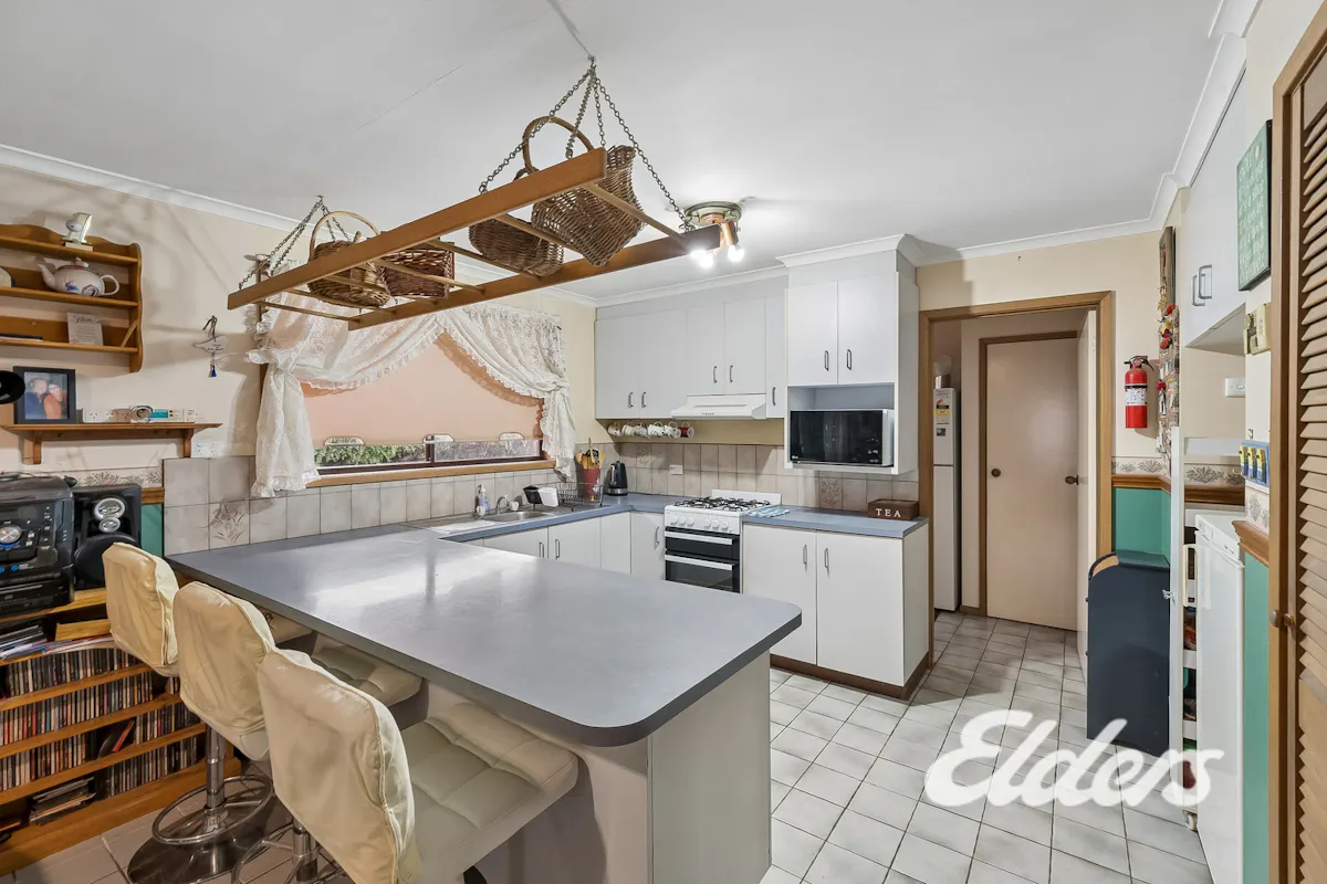 37 McLean Street — photo 6 of 17