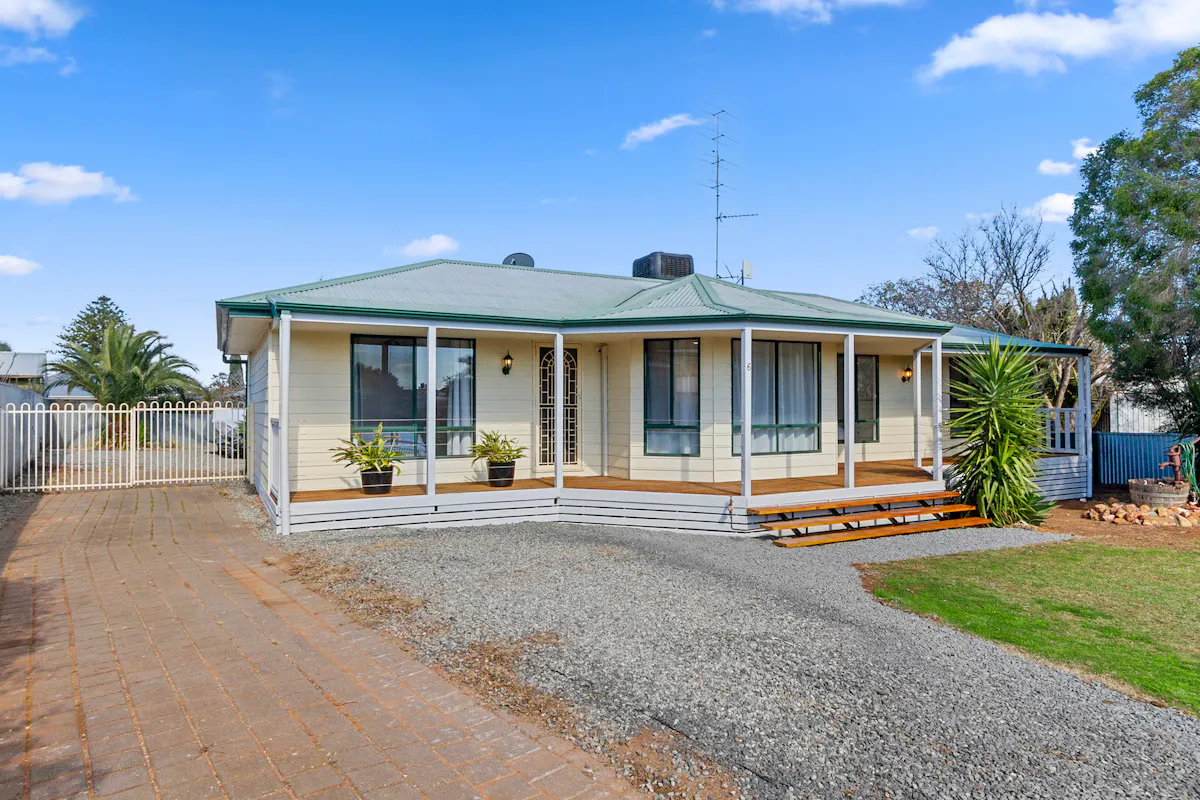 6 Jubilee Court — photo 4 of 30