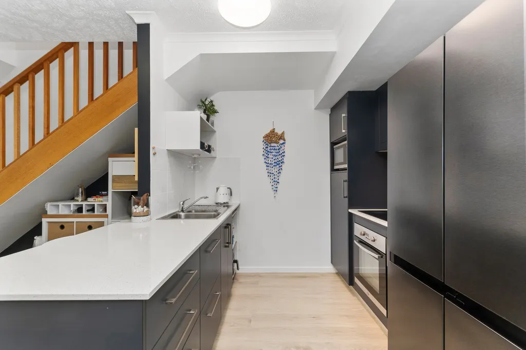 5/9 Carter Street — photo 3 of 12