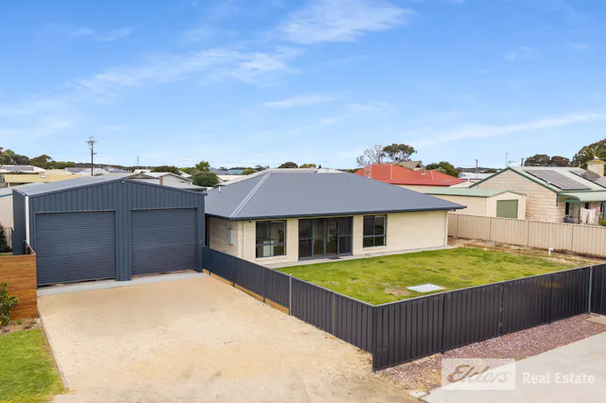 3 Lily Lane, Robe, SA, 5276