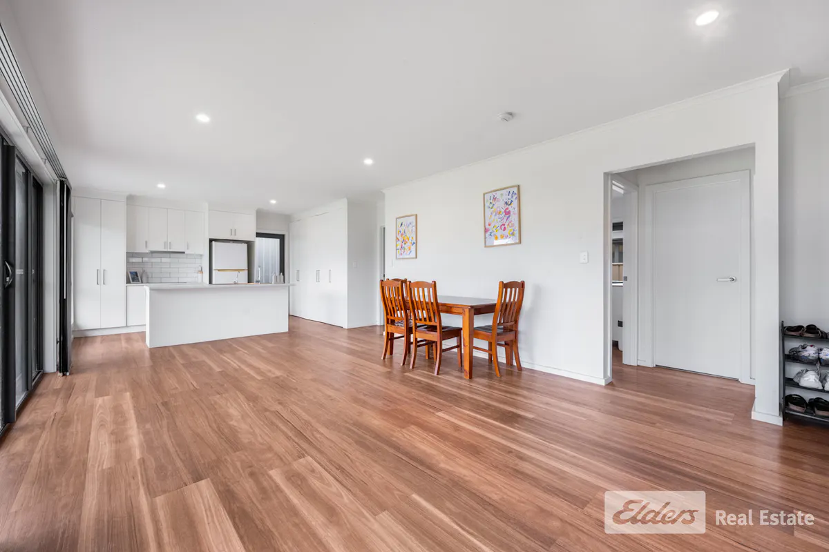 3 Lily Lane — photo 7 of 18