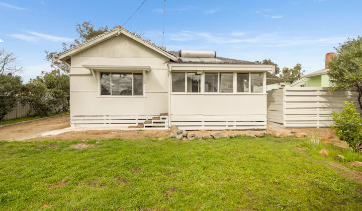 10 Walarat Road, Northam, WA, 6401