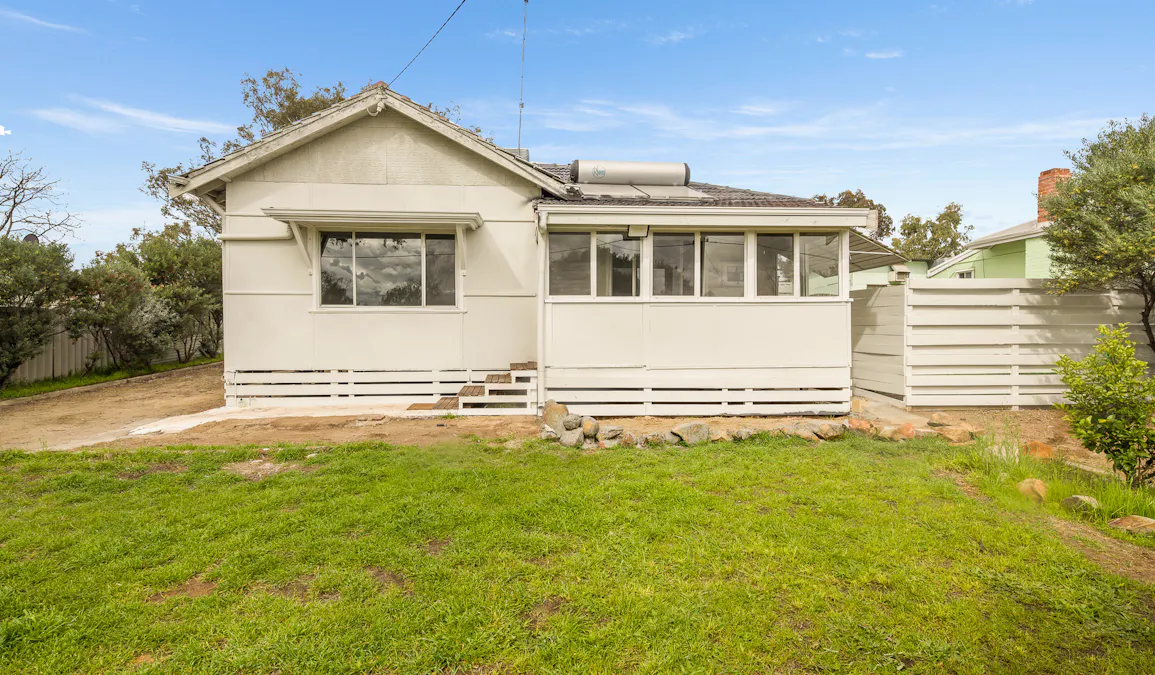 10 Walarat Road, Northam, WA, 6401 - Image 1