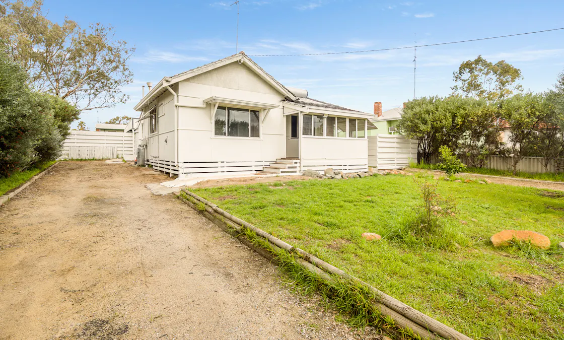 10 Walarat Road, Northam, WA, 6401 - Image 3