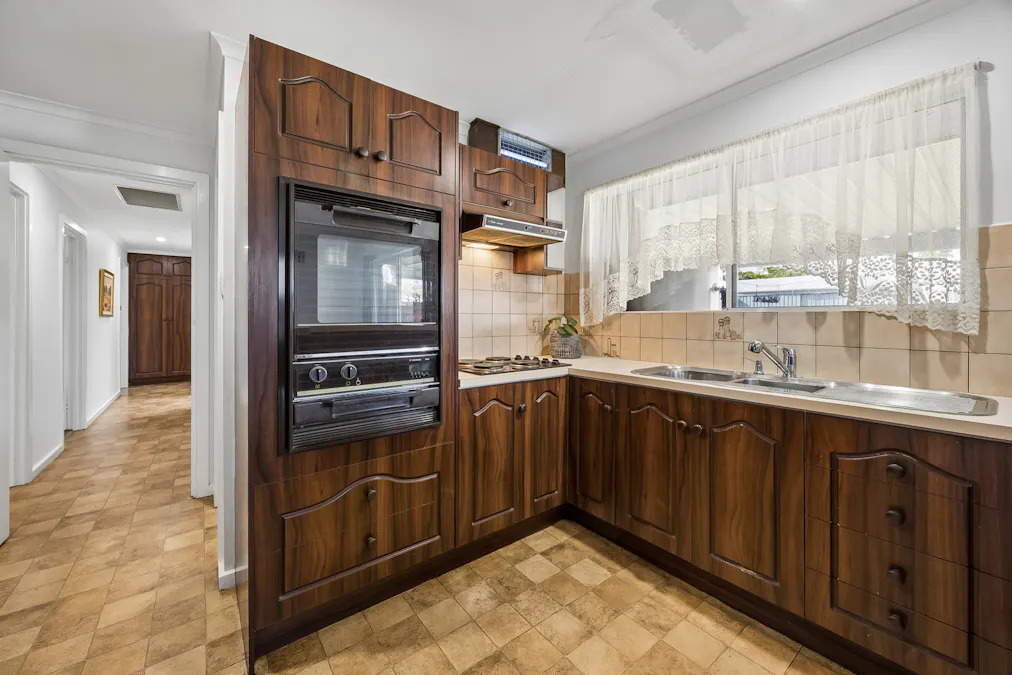 31 Mitchell Avenue, Murray Bridge East, SA, 5253 - Image 11