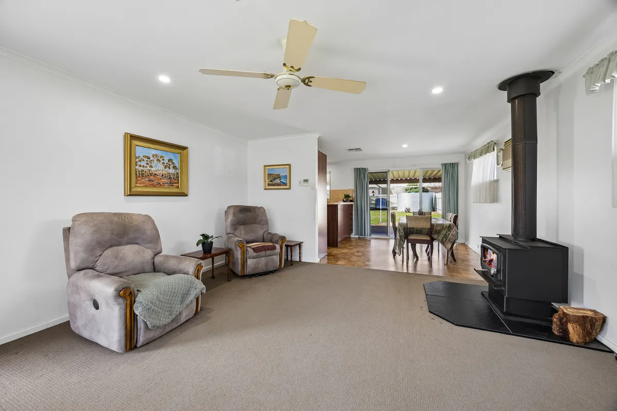 31 Mitchell Avenue — photo 6 of 25