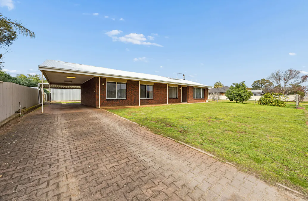 31 Mitchell Avenue, Murray Bridge East, SA, 5253 - Image 1