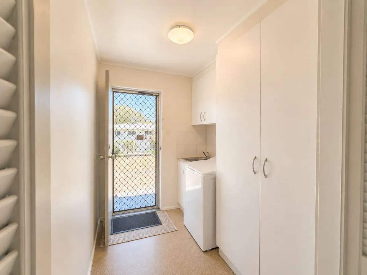 2 Scougall Street — photo 12 of 13