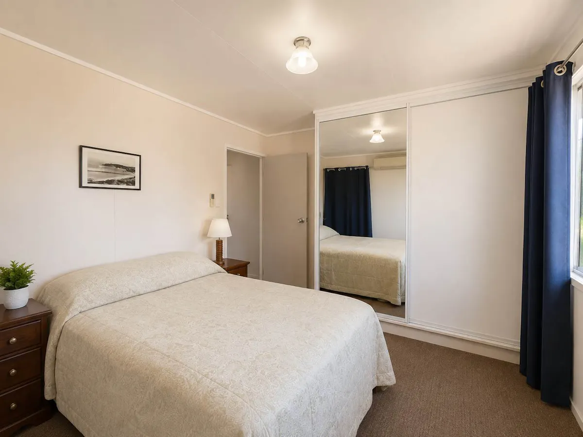 2 Scougall Street — photo 8 of 13