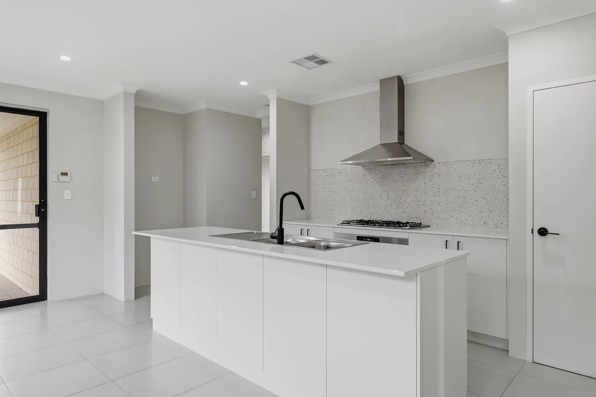 69 Sandbanks Road — photo 3 of 20