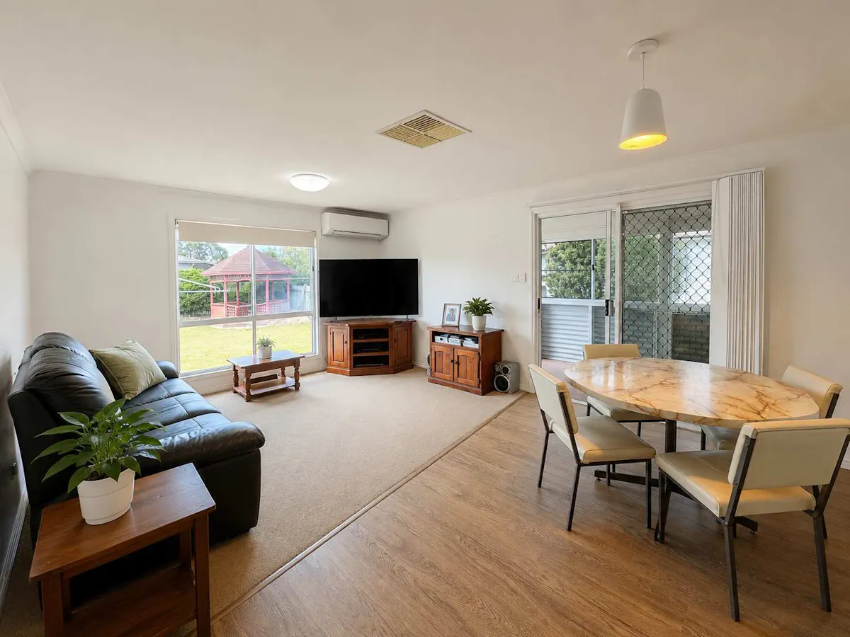 39 Aerodrome Road — photo 5 of 15