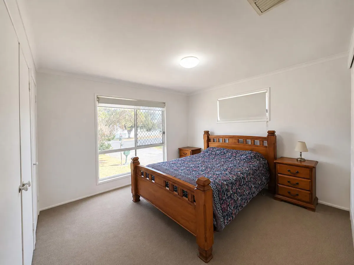 39 Aerodrome Road — photo 7 of 15