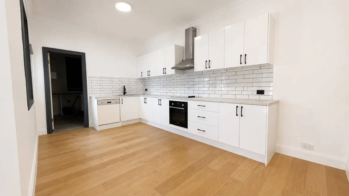 63 Currajong Street — photo 2 of 9
