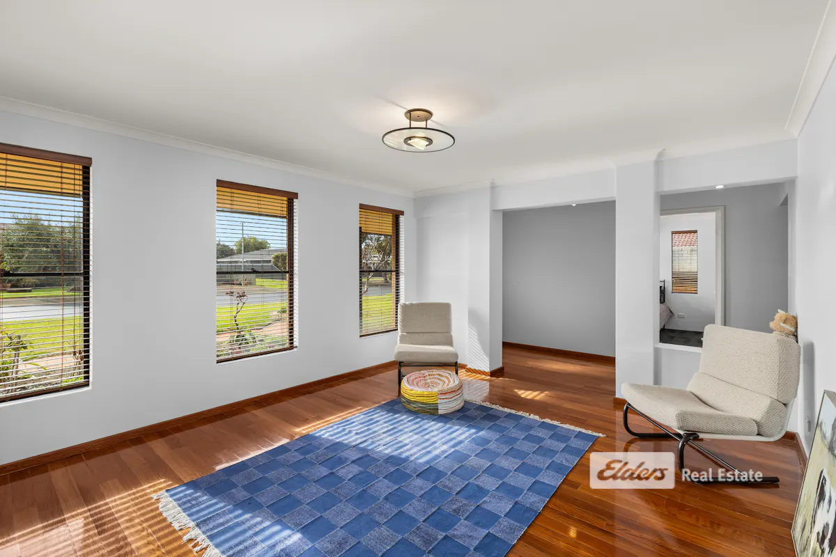10 Coverley Street — photo 11 of 25