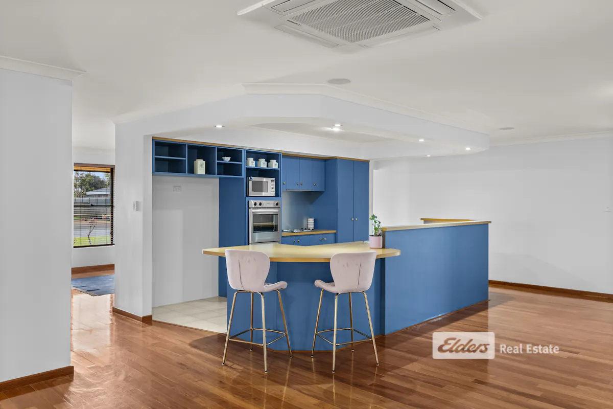 10 Coverley Street — photo 6 of 25