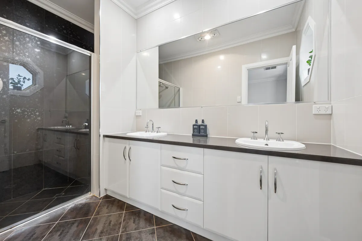 9 Stuart Court — photo 13 of 30