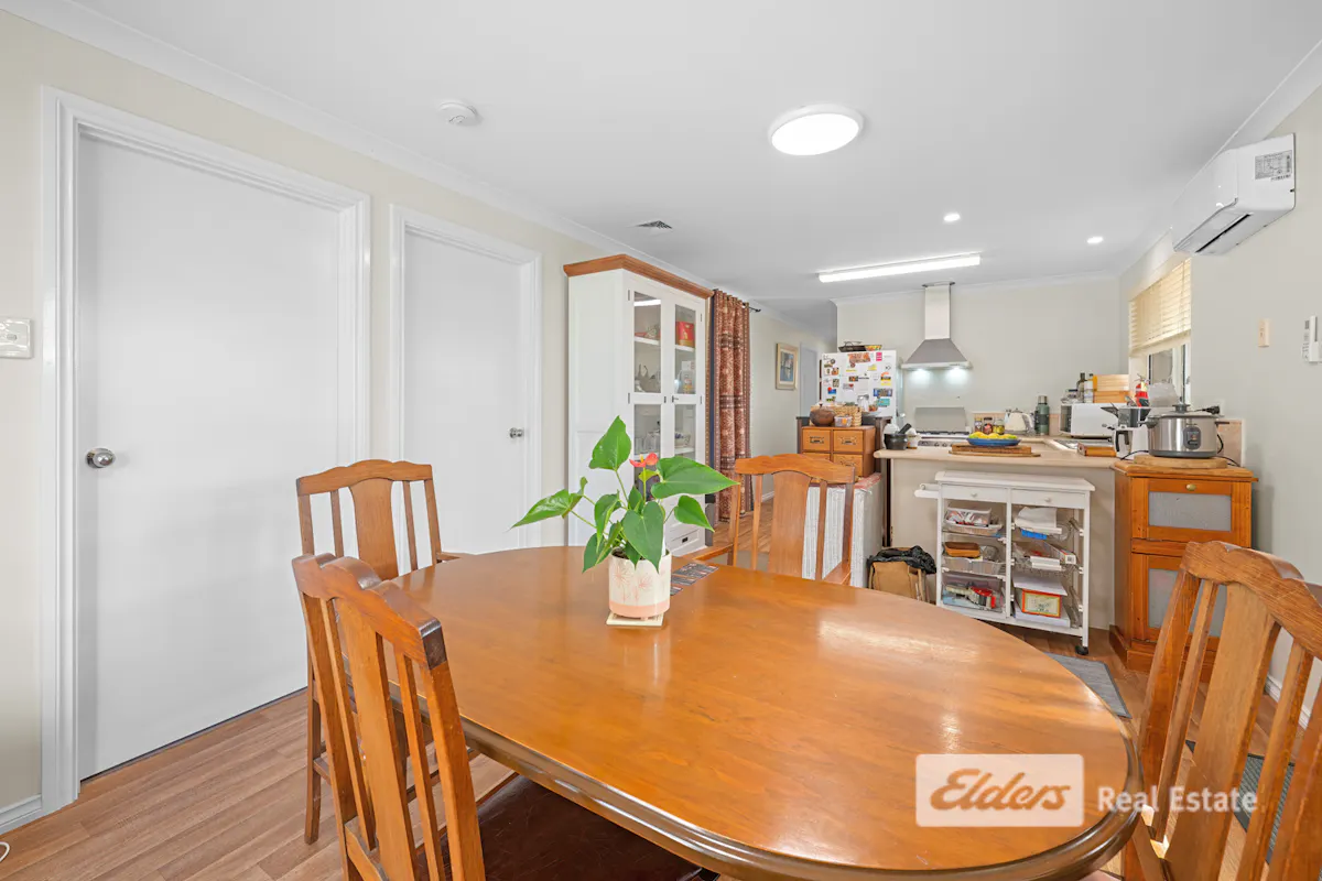 4 Wansbrough Street — photo 9 of 22