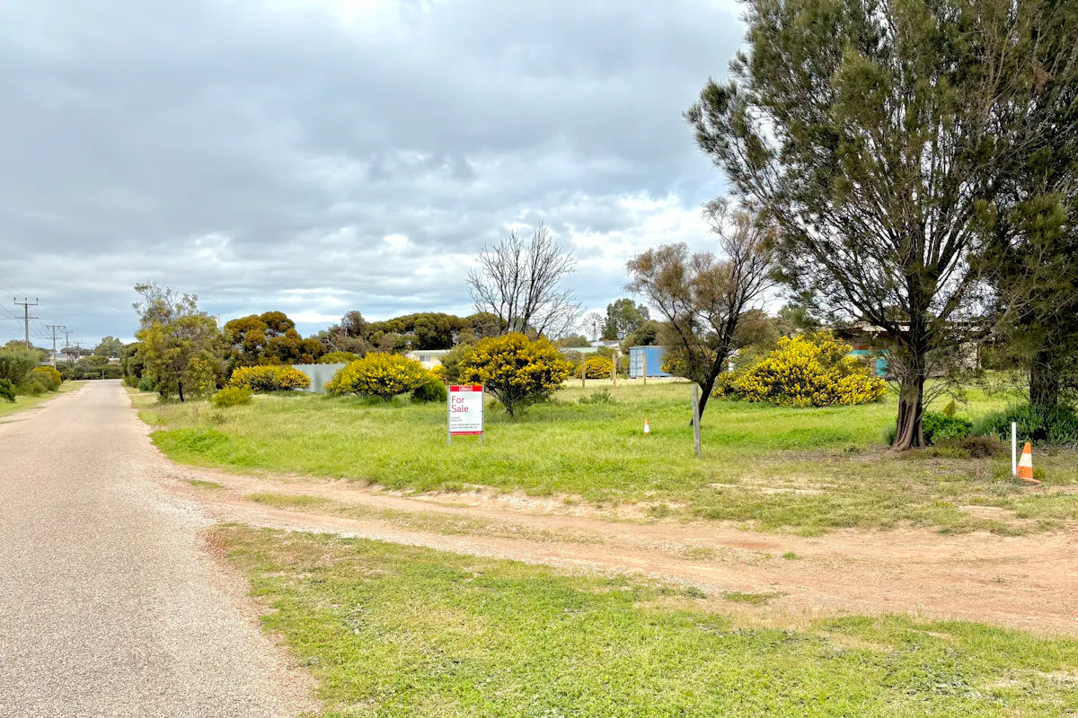 Roberts Road — photo 4 of 13