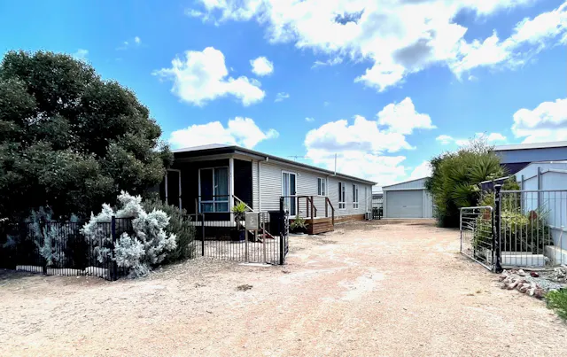 5 May Crescent — photo from Elders Real Estate Wudinna