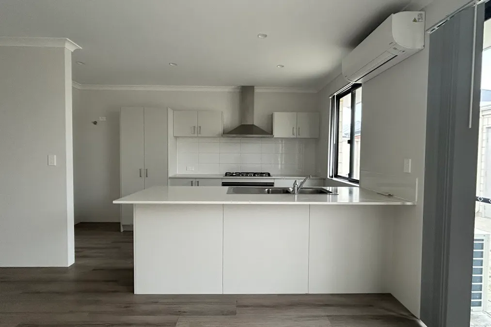 8B Andromeda Road, Australind, WA, 6233 - Image 3