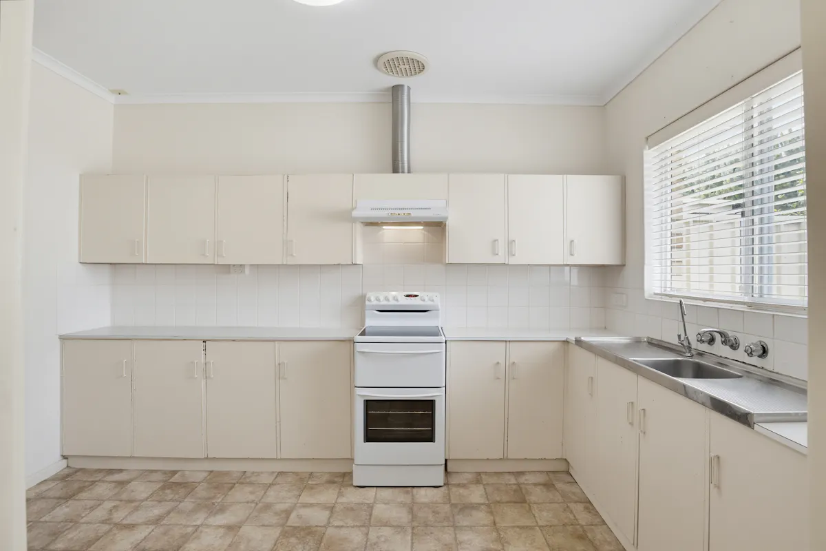 5/3 Giles Street — photo 10 of 21