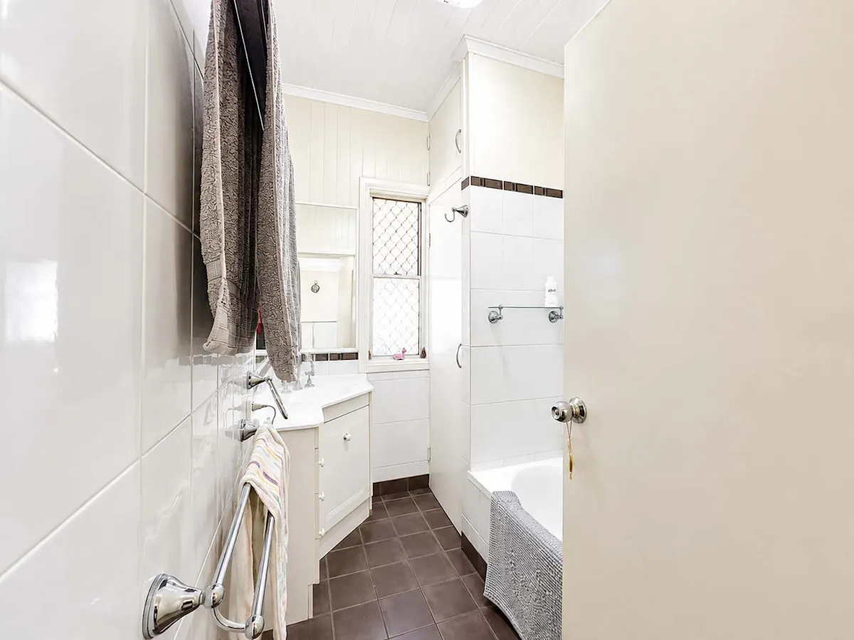 50 Nicholson Street — photo 12 of 22