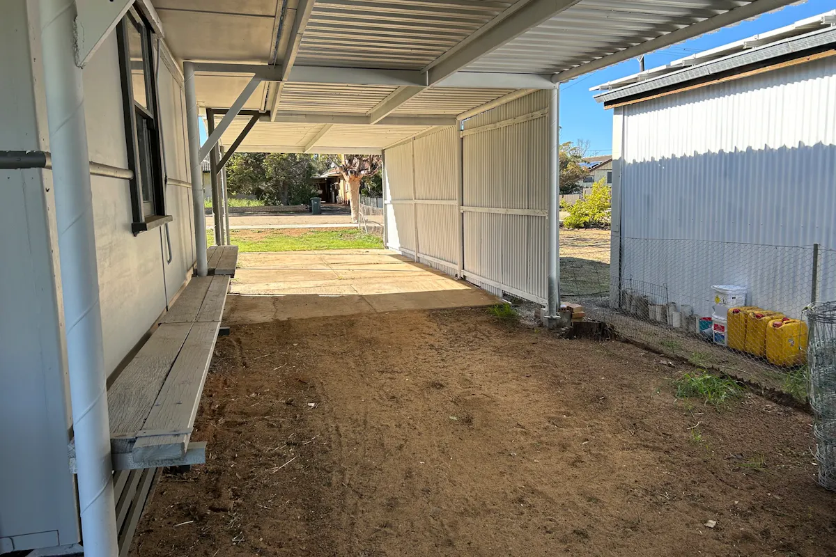 18 Greenham Street — photo 23 of 25