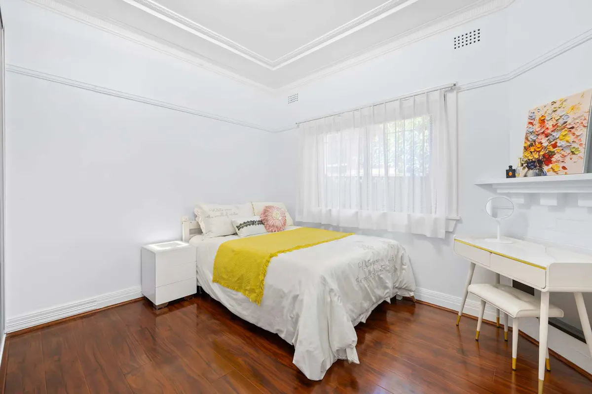 35 Dean Street — photo 15 of 23