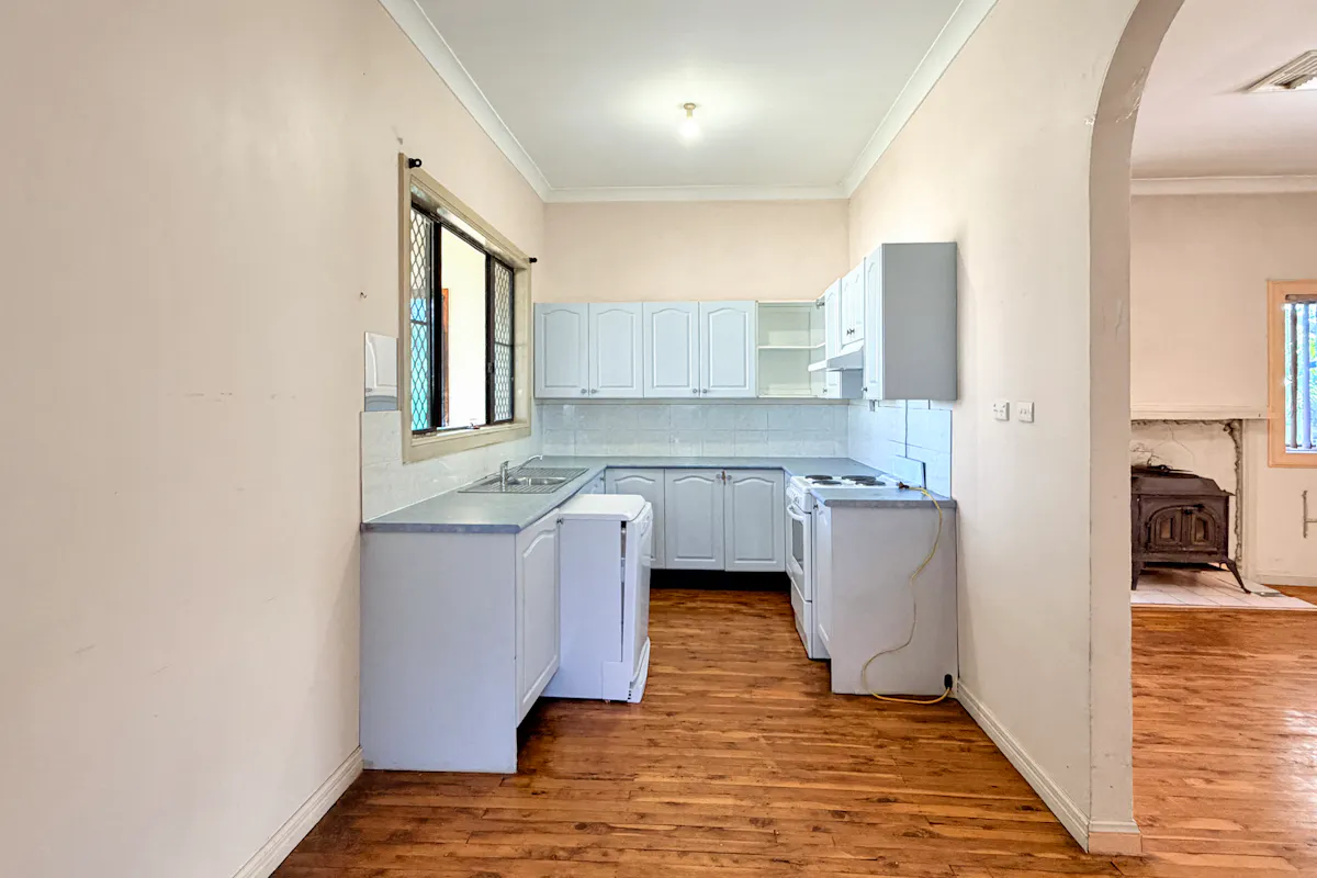 40 Becker Street — photo 5 of 13