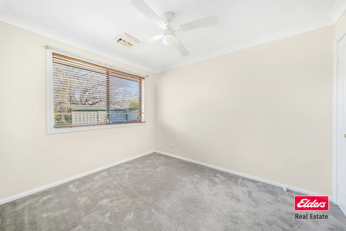 18 Castlereagh Avenue — photo 8 of 15