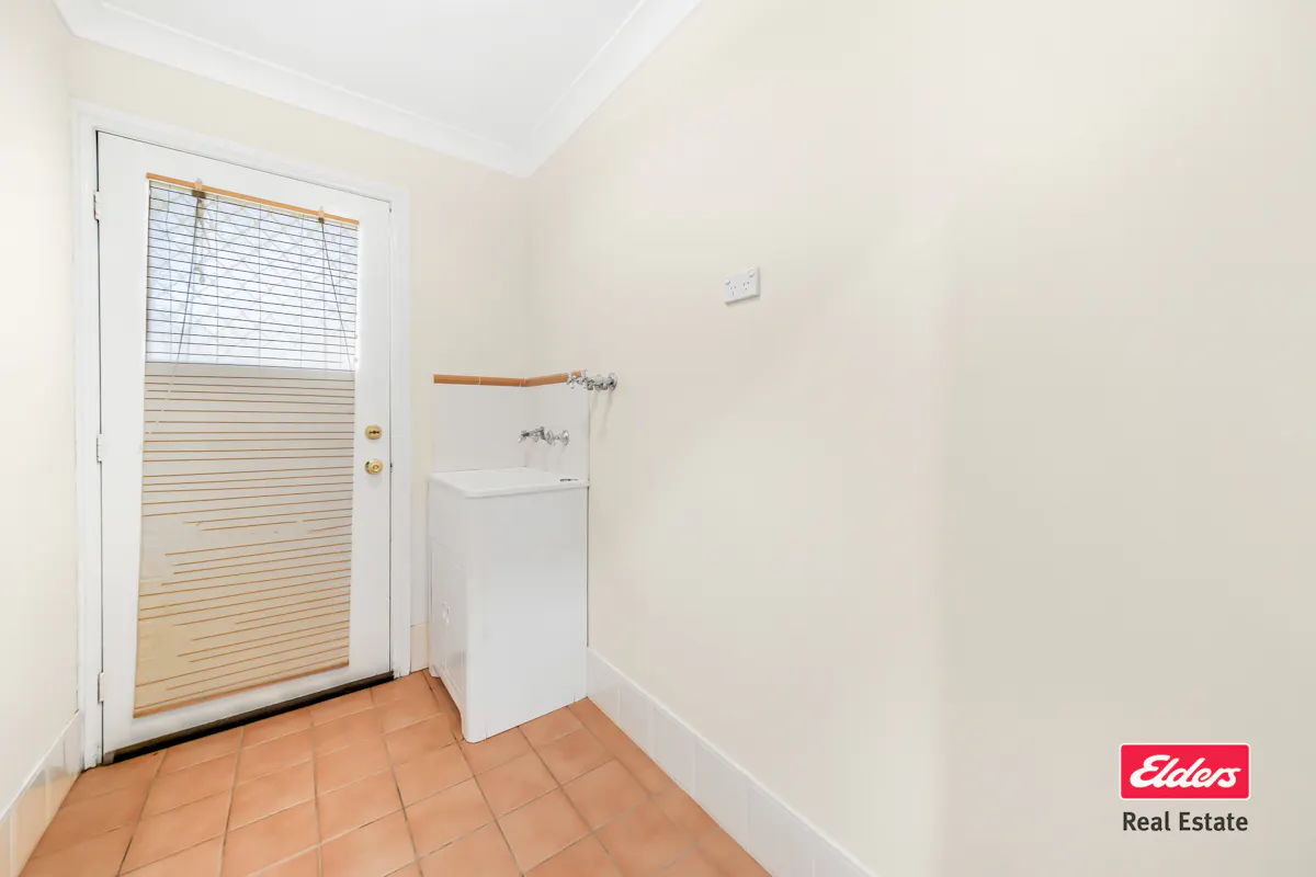 18 Castlereagh Avenue — photo 12 of 15