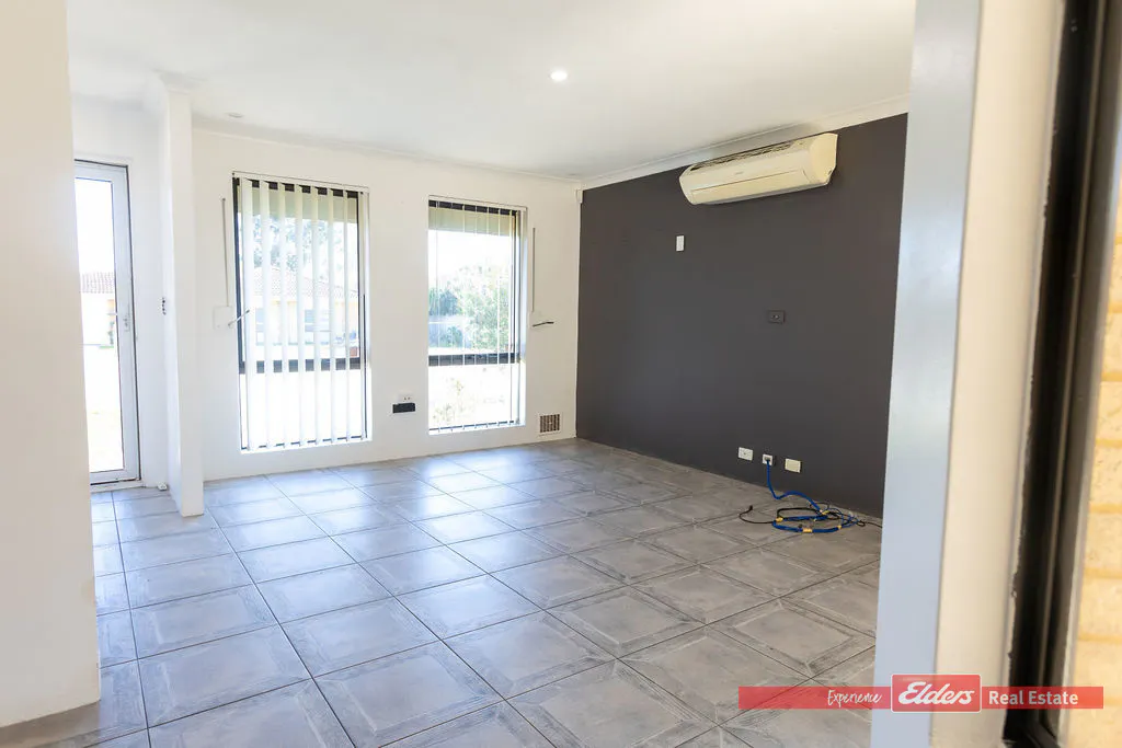 20/91 Lowanna Way — photo 5 of 22