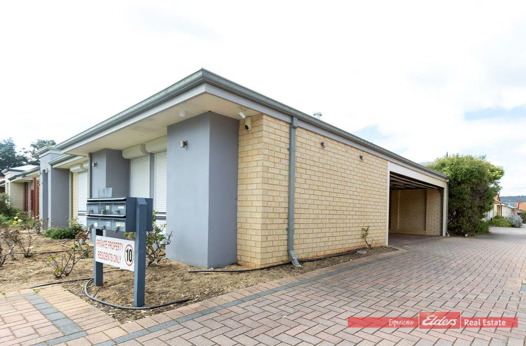 20/91 Lowanna Way — photo 4 of 22