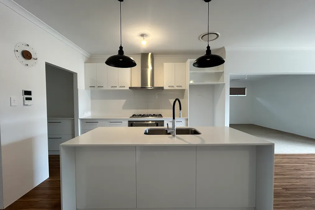 30 Supanova Lane, Australind, WA, 6233 - Image 3