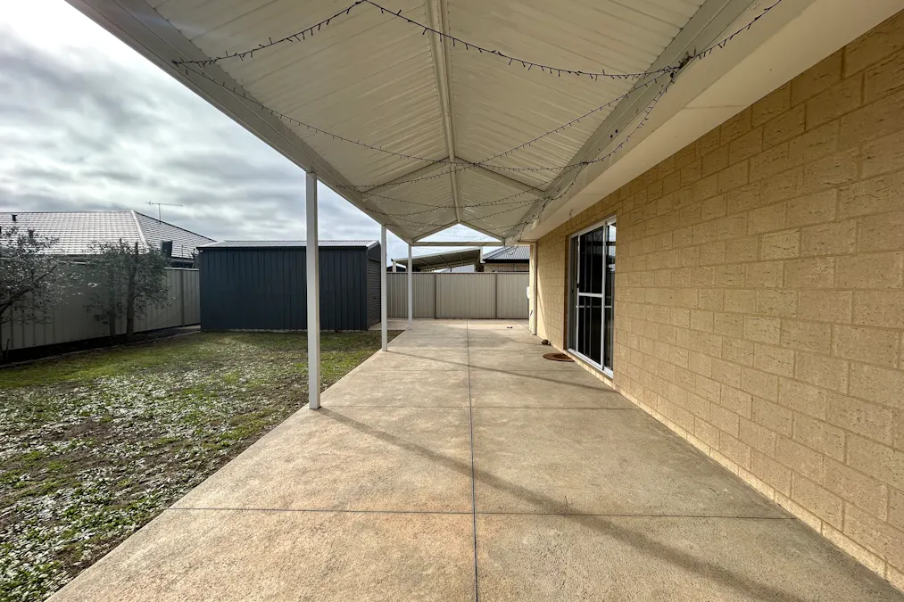 30 Supanova Lane, Australind, WA, 6233 - Image 16